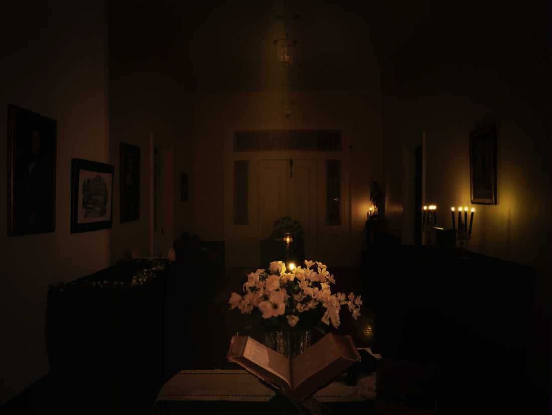 When the Whole House Mourned and Grief Had a Language